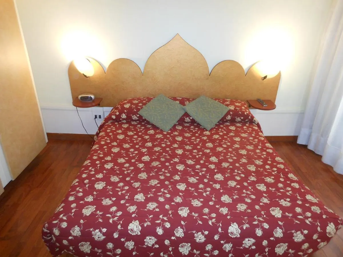 Ca Del Dose Guest House Venice 2*,