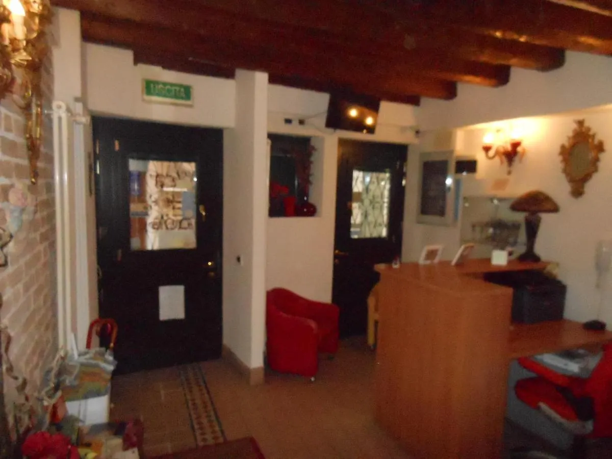 **  Ca Del Dose Guest House Venice Italy